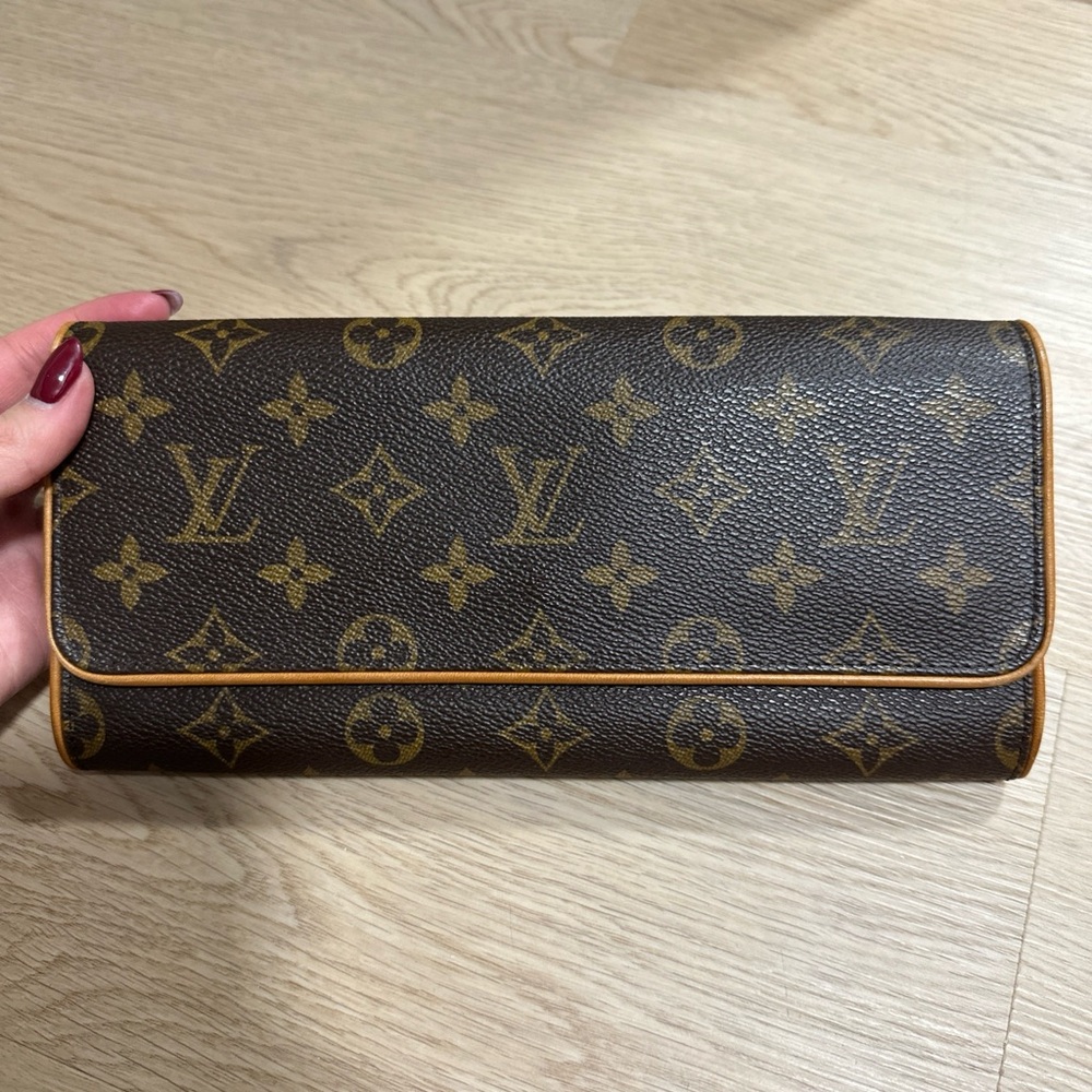 Louis Vuitton Pochette Twin Shoulder Bag GM Brown Leather
